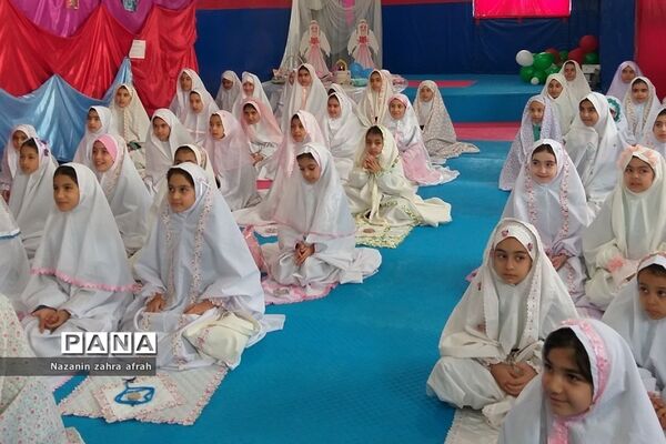 اولین‌ نماز‌های جماعت دانش‌آموزان نومکلف دبستان اندیشه رودهن