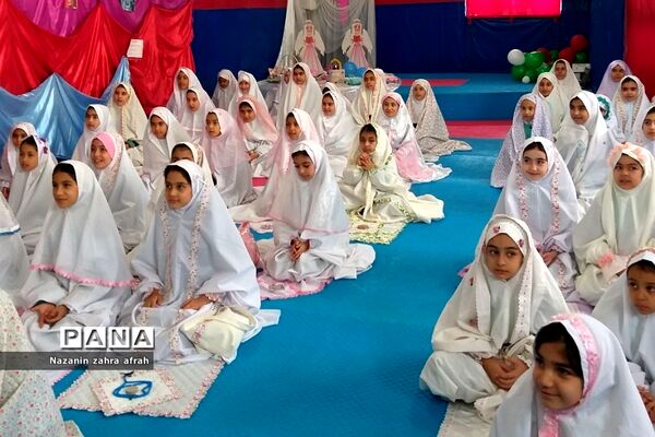 اولین‌ نماز‌های جماعت دانش‌آموزان نومکلف دبستان اندیشه رودهن