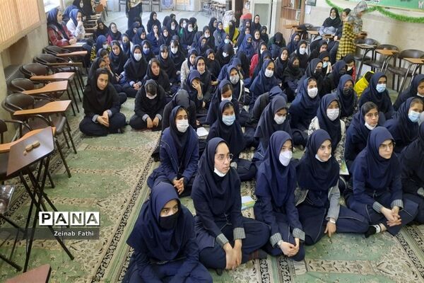 برگزاری طرح ایما در دبیرستان هیات امنایی فیض کاشانی منطقه ۱۴