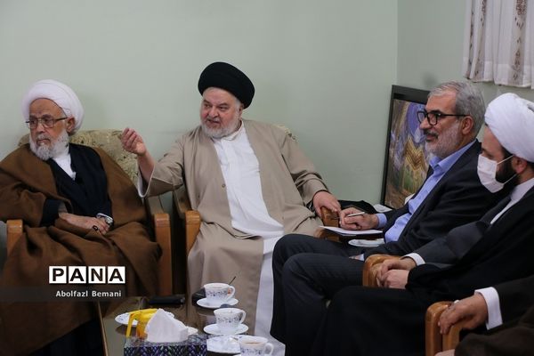 دیدار وزیر آموزش و پرورش با علما و مراجع عظام تقلید در قم