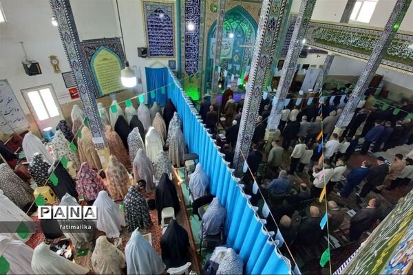 تقدیر از فرهنگیان منتخب و دانش‌آموز برگزیده‌ در شهرستان فیروزکوه