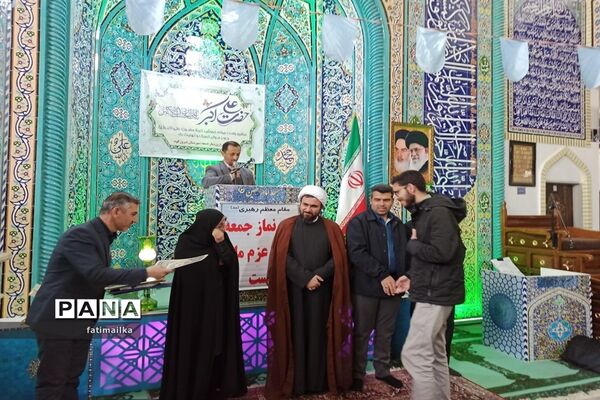 تقدیر از فرهنگیان منتخب و دانش‌آموز برگزیده‌ در شهرستان فیروزکوه