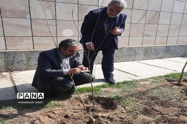 جلسه هم‌اندیشی پیشکسوتان( عهد ماندگار) در اردوگاه ثامن الحجج