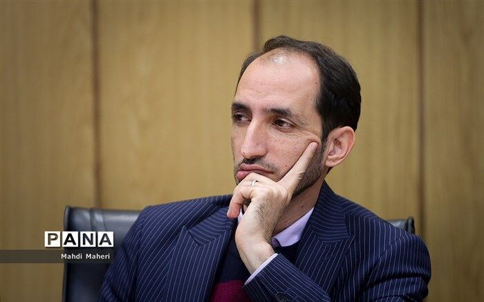 مدیر مدرسه محور عملیاتی کردن سند تحول بنیادین است
