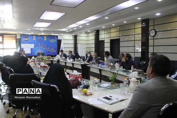 کارگاه توانمند‌سازی با محوریت ارزیابی دستگاه و جشنواره شهید رجایی در بوشهر