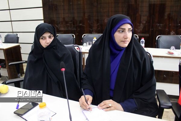 کارگاه توانمند‌سازی با محوریت ارزیابی دستگاه و جشنواره شهید رجایی در بوشهر