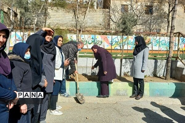 آیین روز درختکاری در مدارس رودهن