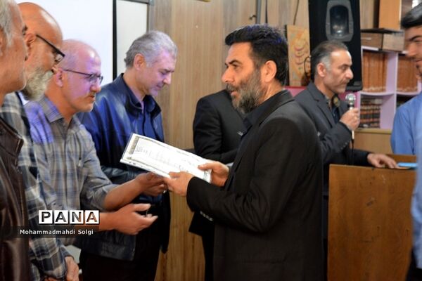 تجلیل از دانش‌آموزان برتر و مقام آور مدرسه شهید کلهر