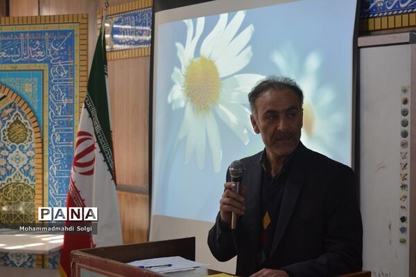 تجلیل از دانش‌آموزان برتر و مقام آور مدرسه شهید کلهر