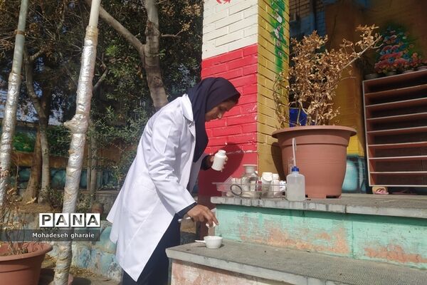 برگزاری کارگاه آموزشی شیمی در دبیرستان نوشین بختیاری بخش جوادآباد