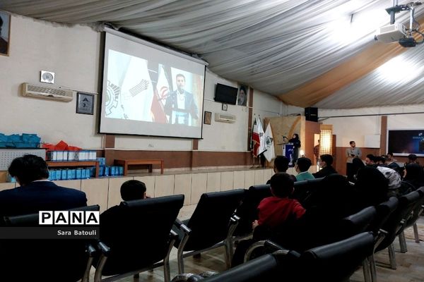 مراسم تجلیل از اعضای اهل قلم شهر تهران