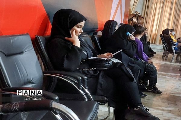 مراسم تجلیل از اعضای اهل قلم شهر تهران