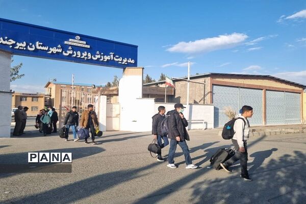 اعزام دانش‌آموزان پسر زیارت اولی خراسان جنوبی به مشهد مقدس