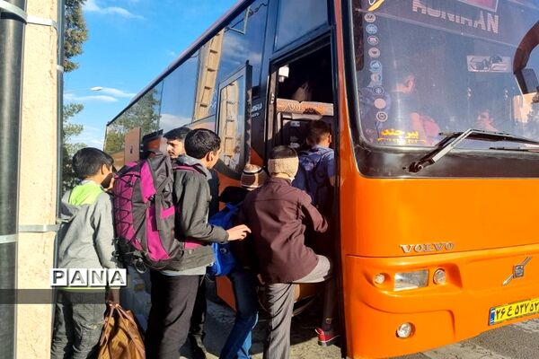 اعزام دانش‌آموزان پسر زیارت اولی خراسان جنوبی به مشهد مقدس