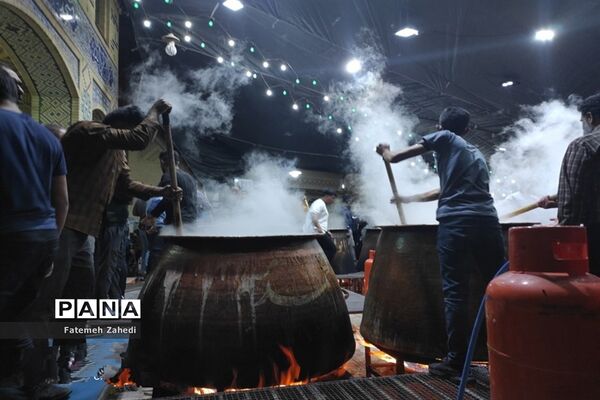 آیین پخت سمنو در مسجدحضرت  رقیه(س) ناحیه 3 شیراز