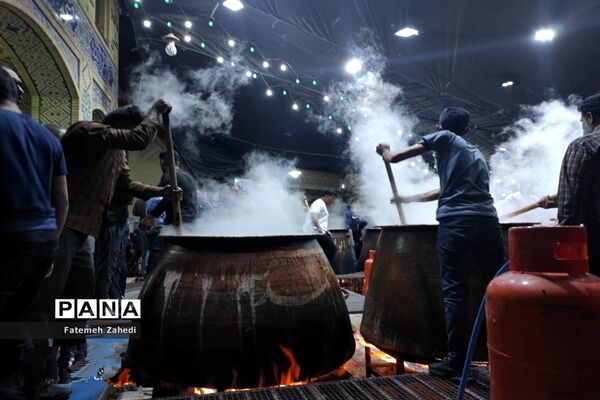 آیین پخت سمنو در مسجدحضرت  رقیه(س) ناحیه 3 شیراز