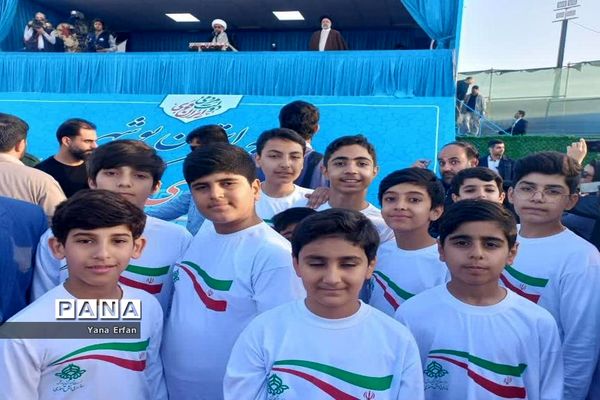 دیدار مردم بوشهر با رئیس جمهور