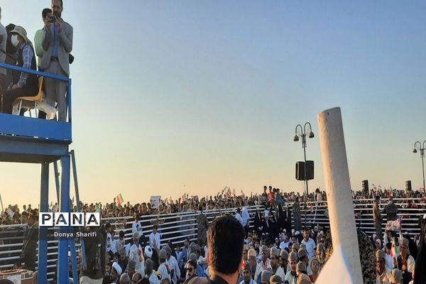 دیدار مردم بوشهر با رئیس جمهور