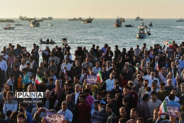 دیدار مردم بوشهر با رئیس جمهور