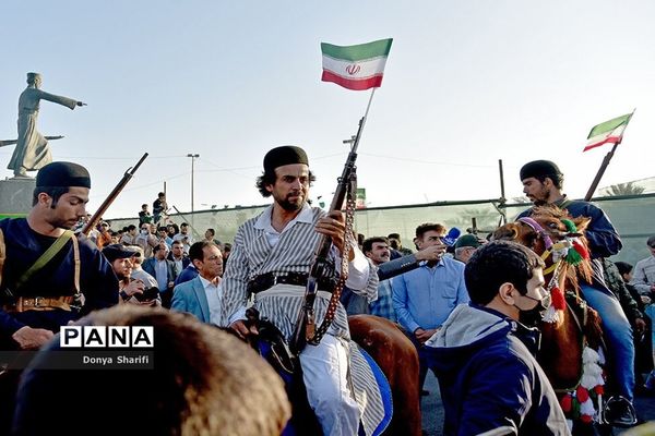 دیدار مردم بوشهر با رئیس جمهور