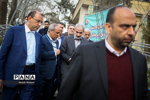 همایش سراسری اعضای هیئت مدیره و مدیران عامل موسسه هلدینگ ها و شرکت های تابعه با حضور وزیرآموزش وپرورش