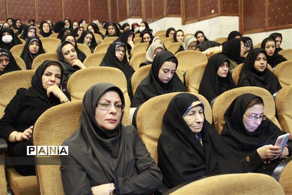 همایش بزرگداشت هفته امورتربیتی