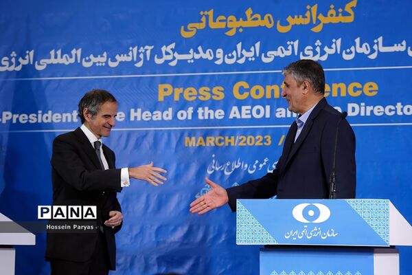 کنفرانس مطبوعاتی مشترک رئیس سازمان انرژی اتمی ایران و مدیرکل آژانس بین‌المللی انرژی اتمی