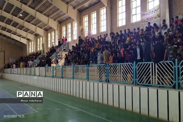 حضور پرشور جوانان شادگانی در مراسم ولادت حضرت اکبر«ع»  و روز جوان