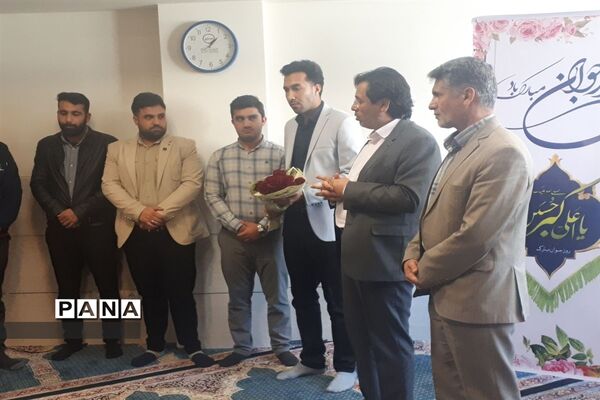 تجلیل ازکارمندان جوان اداره آموزش و پرورش ابرکوه