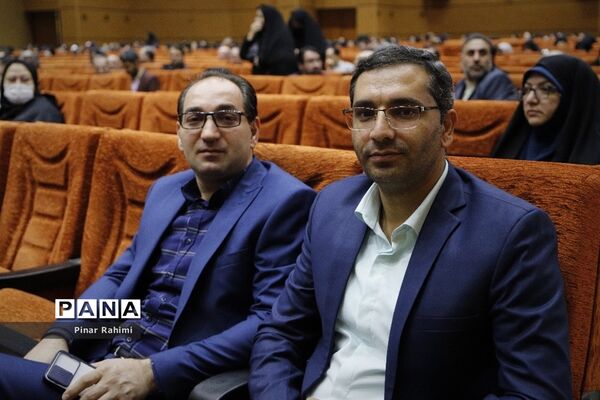 همایش استانی طلایه‌داران تربیت