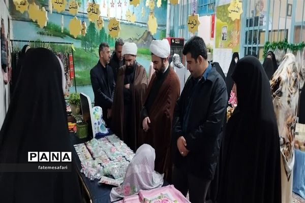 افتتاح نمایشگاه عیدانه بانوان موسسه قرآن و عترت نورالعرش شهرستان فیروزکوه