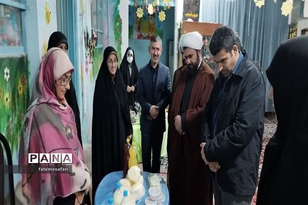 افتتاح نمایشگاه عیدانه بانوان موسسه قرآن و عترت نورالعرش شهرستان فیروزکوه