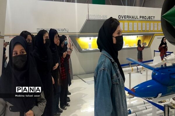 بازدید دانش‌آموزان بهارستانی از موزه ملی هوا فضا