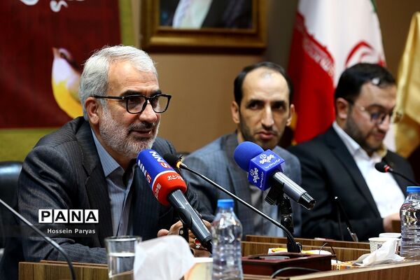آیین امضای تفاهم‌نامه همکاری بین وزارت فرهنگ و ارشاد اسلامی و وزارت آموزش و پرورش