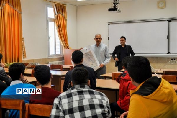 بازدید دانش‌آموزان پایه دوازدهم علامه طباطبایی از دانشگاه بیرجند