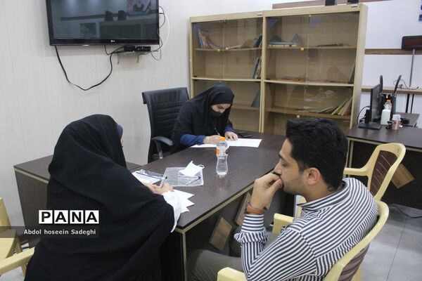 سومین روز فعالیت ستاد ارتباطات مردمی سفر ریاست جمهوری در آموزش و پرورش استان بوشهر