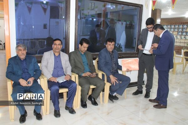 سومین روز فعالیت ستاد ارتباطات مردمی سفر ریاست جمهوری در آموزش و پرورش استان بوشهر