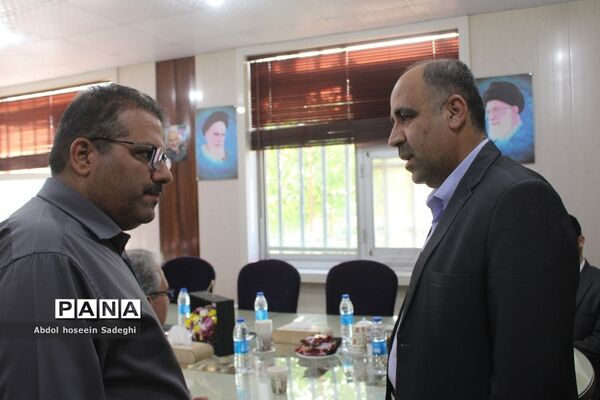 سومین روز فعالیت ستاد ارتباطات مردمی سفر ریاست جمهوری در آموزش و پرورش استان بوشهر