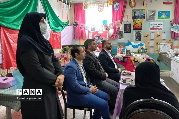 برگزاری مدرسه‌‌ انقلاب دبیرستان نشاط در بهارستان 2