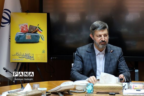 نشست صمیمی وزیر آموزش و پرورش با گروه‌های حوزه مباحث تربیتی