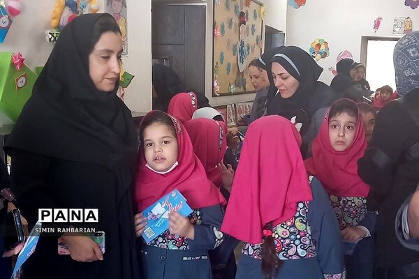 جشن نیکوکاری در دبستان طرح‌نو شهرستان پردیس