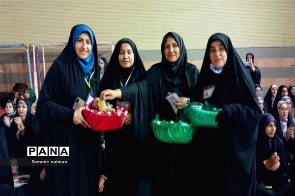 جشنواره قرآن، عترت و نماز قطب۲ خوزستان ویژه دختران در شهرستان کارون