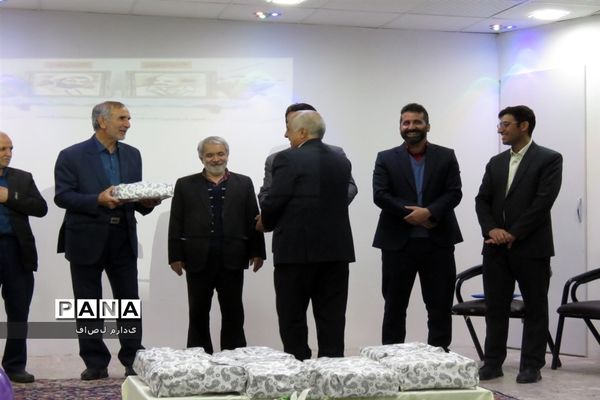 تقدیر از مربیان کانون سلمان خلیل‌آباد