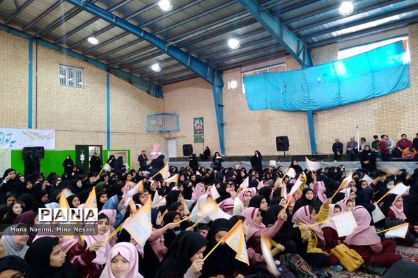 اجتماع عظیم دختران عاشقان مهدی (عج) در شهرستان کاشمر