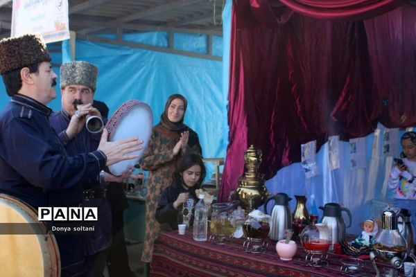 جشنواره معجزه طبیعت در ناحیه یک بهارستان