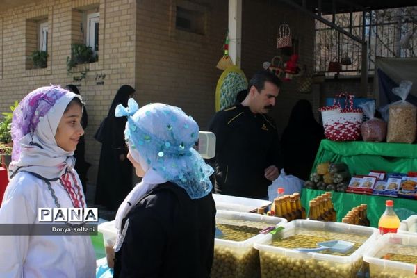 جشنواره معجزه طبیعت در ناحیه یک بهارستان