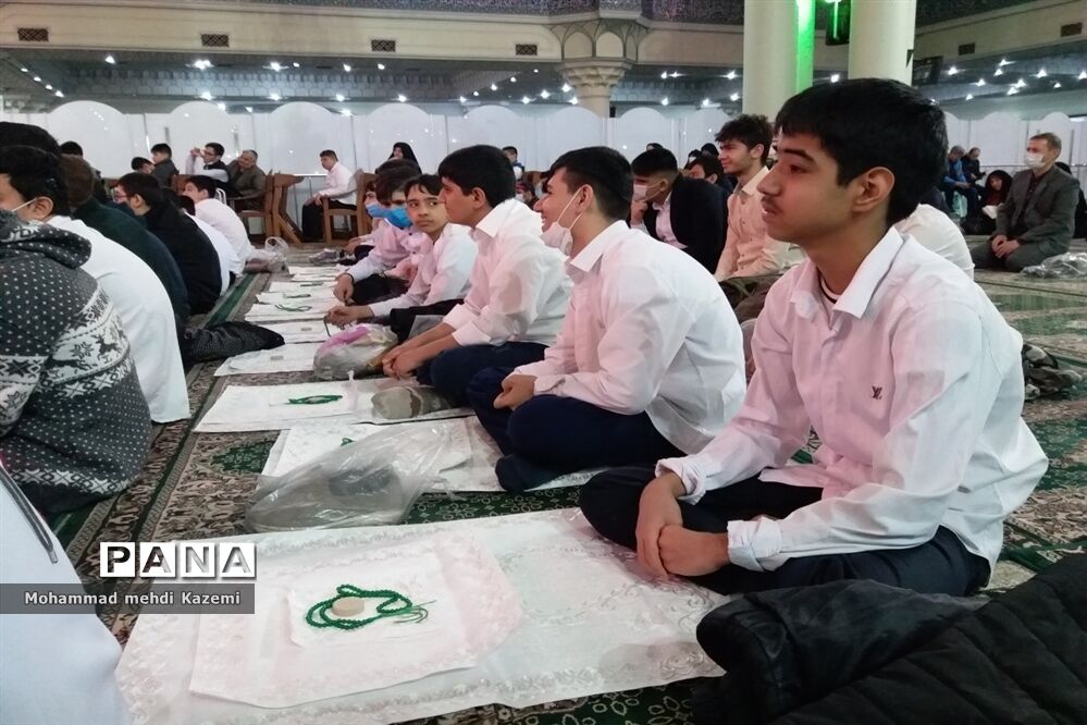 جشن تکلیف دانش‌آموزان پسر با نیازهای ویژه