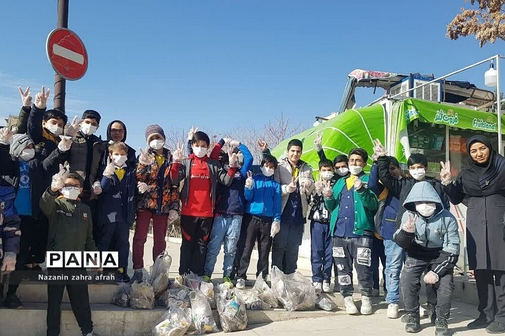 جشنواره پلاگینگ در دبستان پسرانه سما یک رودهن