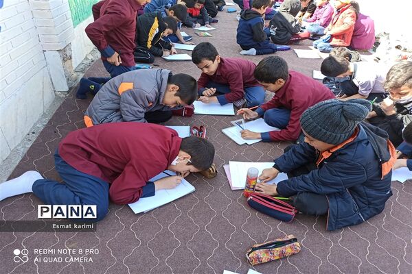 برگزاری مسابقات خط و نقاشی دبستان جیحون شهرستان خاتم