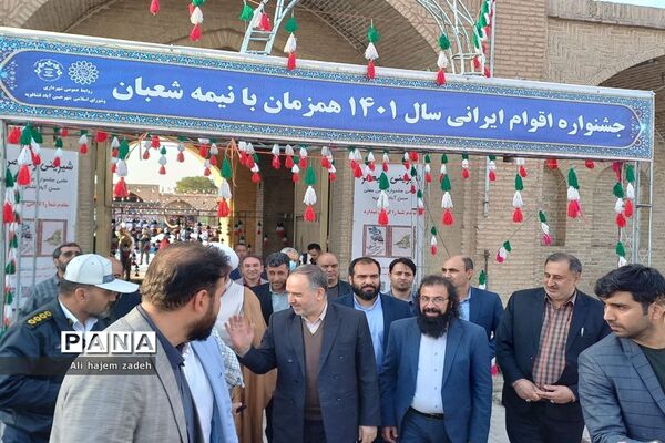 افتتاح جشنواره بومی محلی در کاروانسرای تاریخی کنارگرد بخش فشافویه